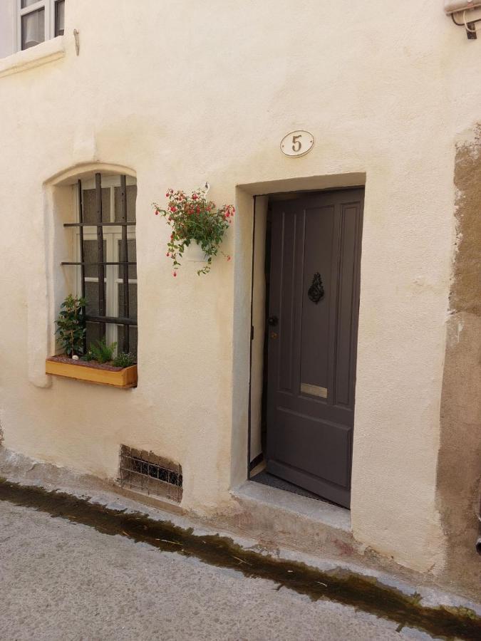 La Maison De La Traverse Saint-Guilhem-le-Desert Esterno foto